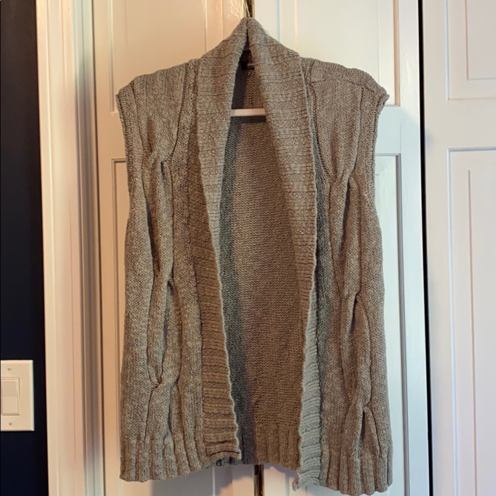 Tommy Bahama Grey Sleeveless Sweater